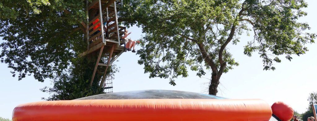 Saut dans le vide
